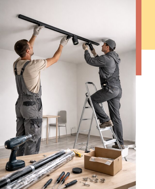 Установка трековых светильников в натяжной потолок в Тынде от 4316 руб. | ОТДЕЛОЧНИК-Тнд